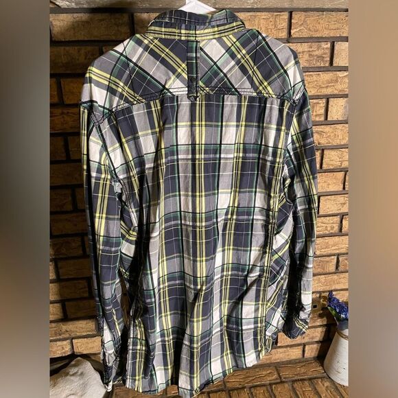 Buckle black plaid button down - Picture 4 of 7